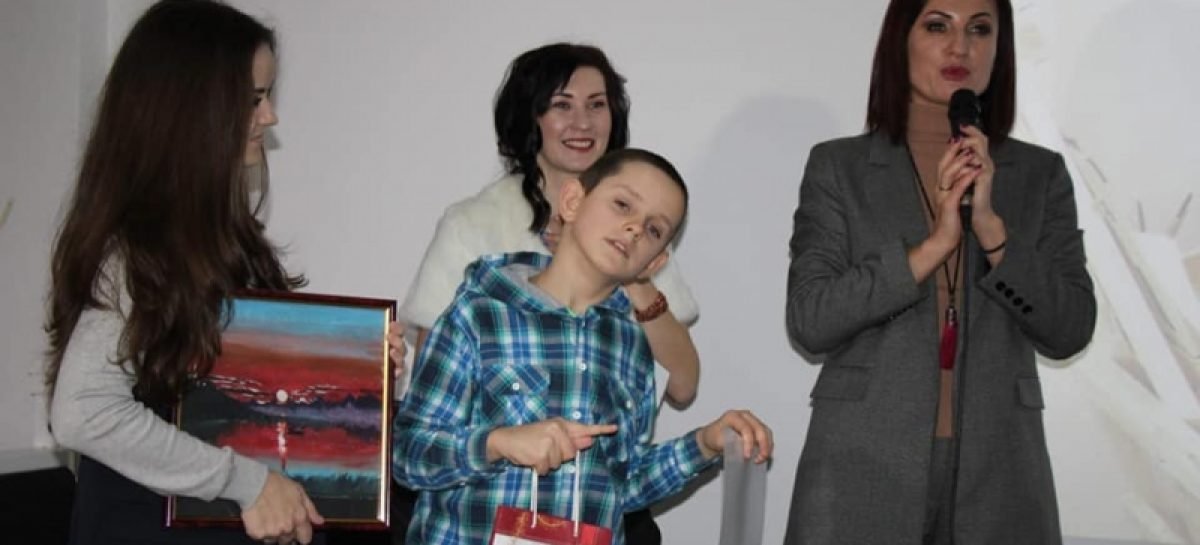 «Такі як всі»: у Вінниці особливі діти представили свої картини