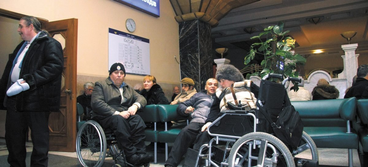 Міжнародний день осіб з інвалідністю: що Укрзалізниця робить для мобільності?