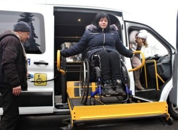 Автомобіль з німецьким підйомником: купили авто для людей з інвалідністю