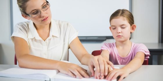 Як допомогти незрячій дитині адаптуватись у школі