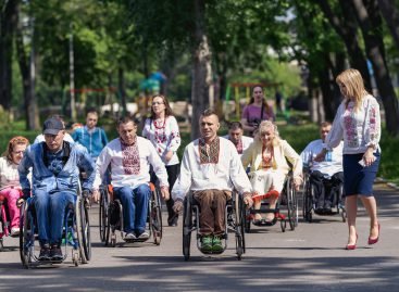 У Луганській та Донецькій областях проведено перший в Україні фестиваль-конкурс сімейних пар з інвалідністю «Світ без обмежень»
