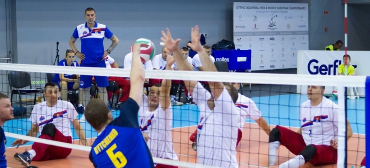 Українські волейбольні команди успішно розпочали чемпіонат Європи з волейболу сидячи