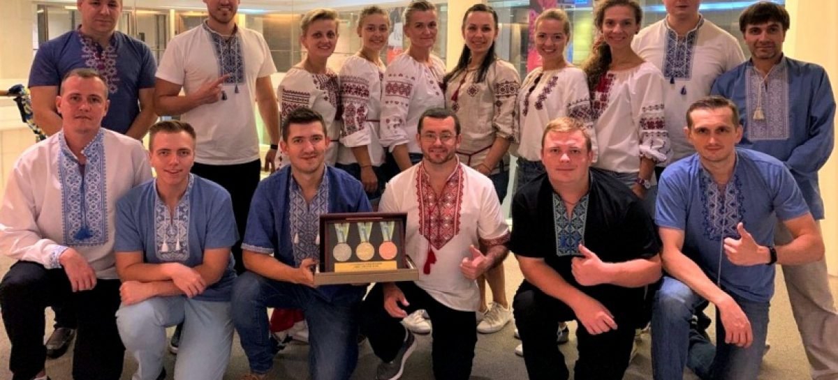 Національна дефлімпійська збірна команда з боулінгу з титулом віце-чемпіона світу повертається в Україну