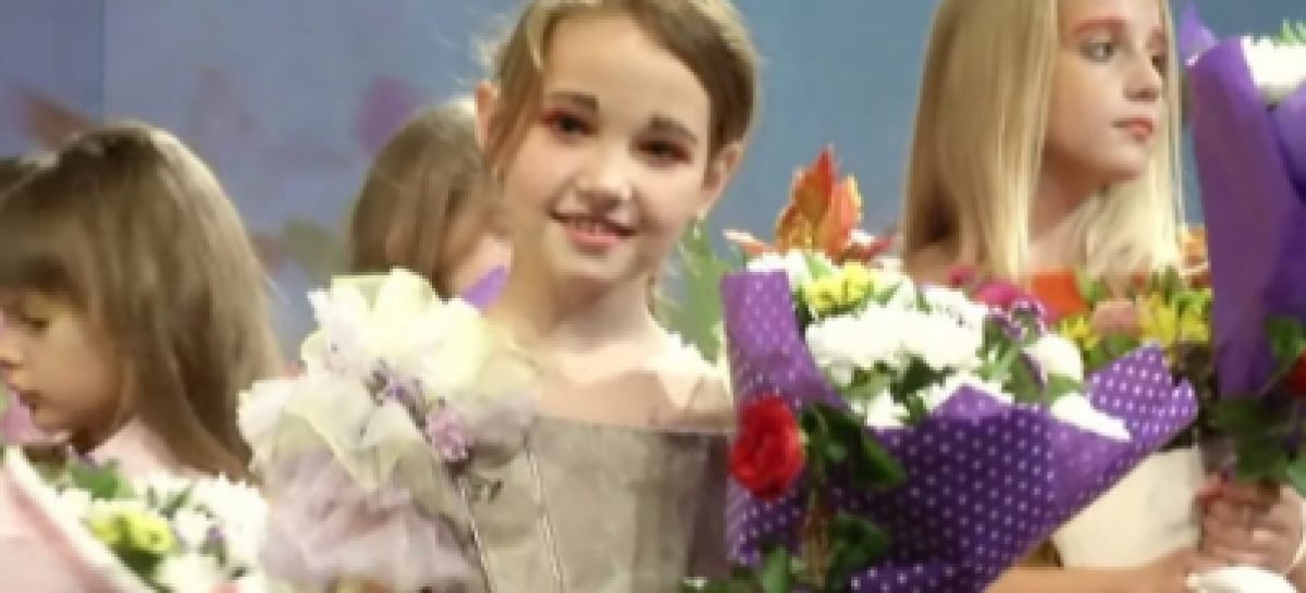 «Чаклунки-дивачки»: в Києві відбулася прем’єра вистави від дітей з порушенням слуху