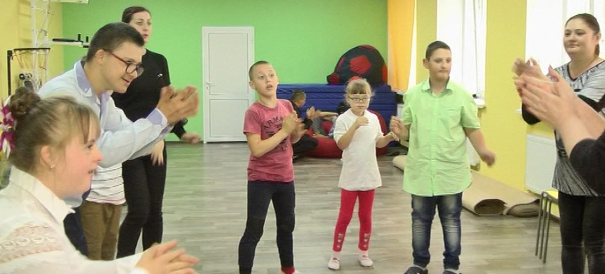 У Вінниці для дітей з аутизмом та синдромом Дауна відкрили театральну студію