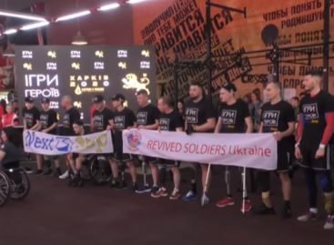 “Ігри героїв”: як ветерани ООС з інвалідністю мірялися силою в Харкові