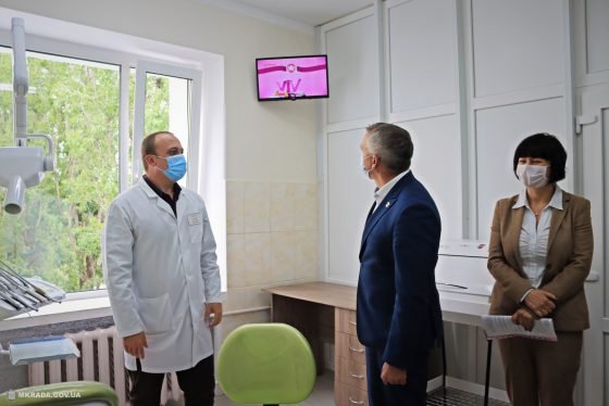 У Миколаєві презентували перший у місті стоматологічний кабінет для дітей з інвалідністю