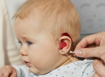 Роман Єрмоличев: Карантин стримує операції для дітей з порушенням слуху. Але необхідні кошти передбачені в держбюджеті