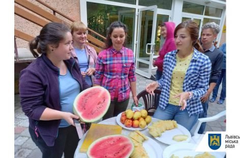 Молодь з розумовою непoвносправністю взяла участь у розвитково-пізнавальному таборі у Брюховичах