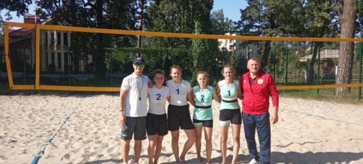 Особливі спортсмени взяли участь у чемпіонаті України з пляжного волейболу