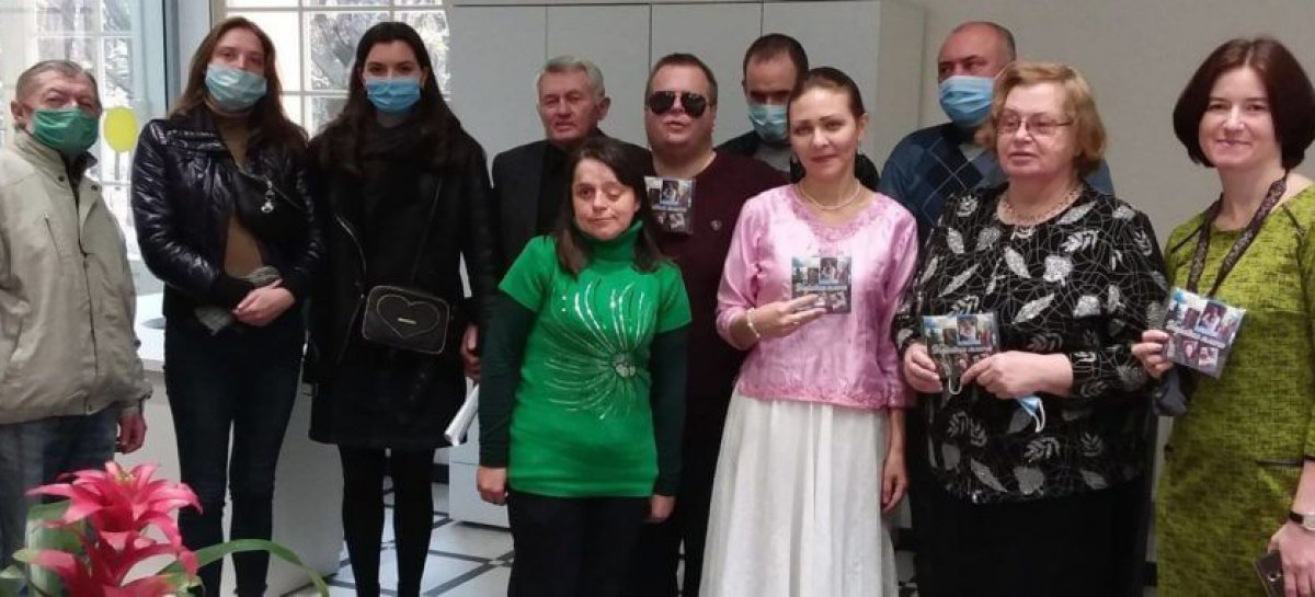 «Нас не треба жаліти, нас треба розуміти»: у Львові незрячі виконавці презентували компакт-диск