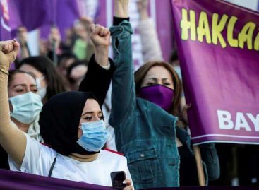 Байден засудив рішення Туреччини вийти зі Стамбульської конвенції