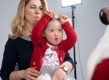 В Україні випустили соціальний ролик, який пояснює, як це – мати дитину з синдромом Дауна (ВІДЕО)