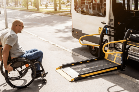 Запроваджено новий механізм використання спецтранспорту для людей з інвалідністю