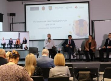 У Львові відбулась панельна дискусія на тему інклюзії та безбар’єрного середовища для дітей