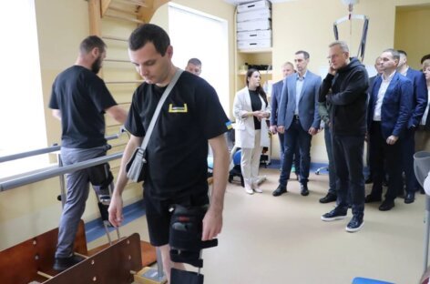У Національному центрі реабілітації «Незламні» у Львові відкрили мобільну майстерню протезів (ФОТО)