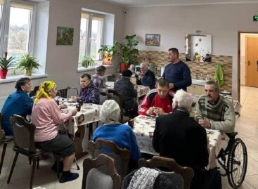 На Львівщині уже 12 громад задекларували свою готовність створювати центри стаціонарного догляду для людей старшого віку та з інвалідністю.