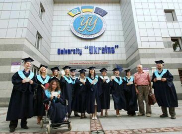 Університет Україна запрошує на навчання людей з інвалідністю за допомогою Ваучера