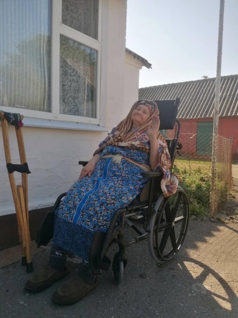 Пані Ірина, мешканка Опішнянської громади